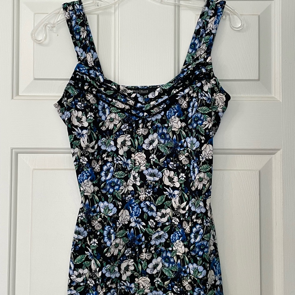 White House Black Market Fitted Black and Blue Sleeveless Tank Top